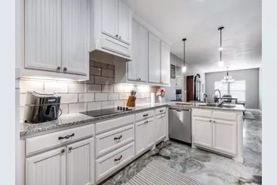 3001 Sutton Court, Weatherford, TX 76085 - Photo 10