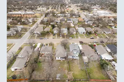 1916 Mitchell Avenue, Waco, TX 76708 - Photo 8