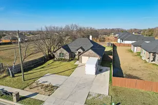 7137 John T White Rd, Fort Worth, TX 76120 - Photo 26