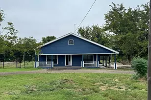 424 Martin Duke Rd, Van Alstyne, TX 75495 - Photo 2