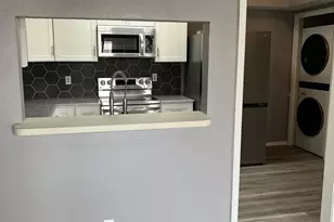 1700 Amelia Ct, Plano, TX 75075 - Photo 4