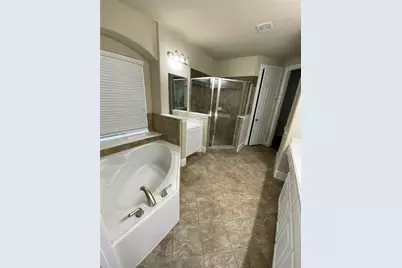 10045 Bluewater Terrace, Irving, TX 75063 - Photo 8