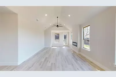 801 Birch Street, Grand Prairie, TX 75050 - Photo 8