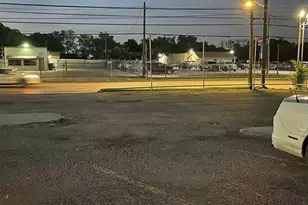 2340 North Chandler Dr E, Fort Worth, TX 76111 - Photo 10