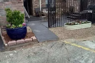 2340 North Chandler Dr E, Fort Worth, TX 76111 - Photo 6