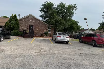 2340 N Chandler Drive E, Fort Worth, TX 76111 - Photo 2