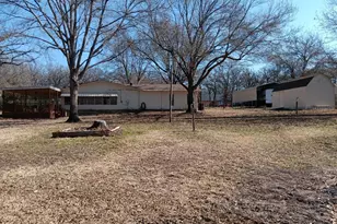 519 Jolly Dr, Gun Barrel City, TX 75156 - Photo 2