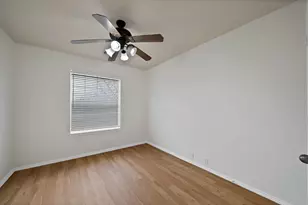 2716 Denali Park Dr, Grand Prairie, TX 75050 - Photo 20