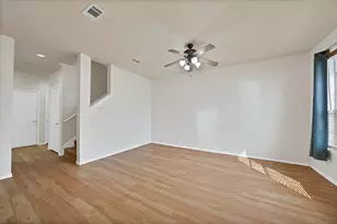 2716 Denali Park Dr, Grand Prairie, TX 75050 - Photo 4