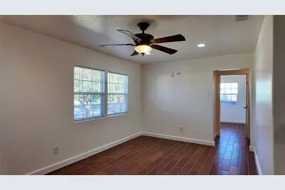 2212 Barlow Avenue, Dallas, TX 75224 - Photo 6