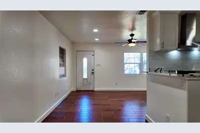 2212 Barlow Avenue, Dallas, TX 75224 - Photo 12