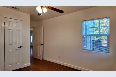 2212 Barlow Avenue, Dallas, TX 75224 - Photo 22