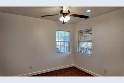 2212 Barlow Avenue, Dallas, TX 75224 - Photo 20