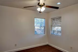 2212 Barlow Ave, Dallas, TX 75224 - Photo 20