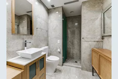 2430 Victory Park Lane #2301, Dallas, TX 75219 - Photo 8