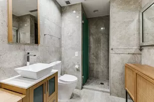 2430 Victory Park Ln, Dallas, TX 75219 - Photo 8