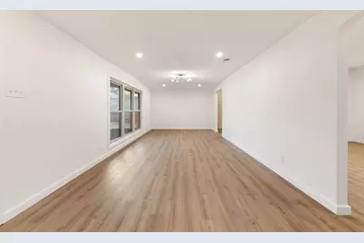 2317 Gibbs Williams Circle, Dallas, TX 75224 - Photo 4