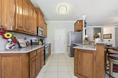 3207 Crossbridge Circle, Granbury, TX 76049 - Photo 12