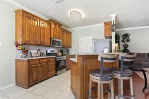 3207 Crossbridge Cir, Granbury, TX 76049 - Photo 10