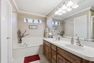 3207 Crossbridge Cir, Granbury, TX 76049 - Photo 20