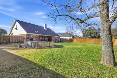 3207 Crossbridge Circle, Granbury, TX 76049 - Photo 28