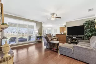 3207 Crossbridge Cir, Granbury, TX 76049 - Photo 6