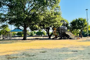 4337 Park Creek Cir N, Fort Worth, TX 76137 - Photo 4