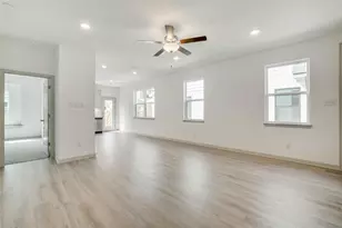 1217 Lamar Dr, Lewisville, TX 75077 - Photo 4