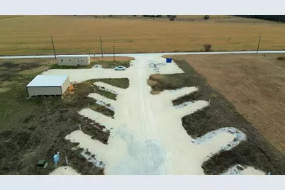 125 Hill County Road 4415, Grandview, TX 76050 - Photo 16