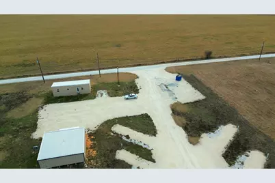 125 Hill County Road 4415, Grandview, TX 76050 - Photo 4