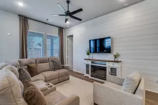 352 Moonvine Dr, Little Elm, TX 75068 - Photo 8