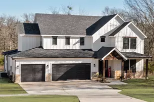 421 Ridgeview Rd, Sherman, TX 75092 - Photo 2