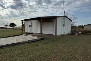 891 Hcr 2124 Loop, Whitney, TX 76692 - Photo 40