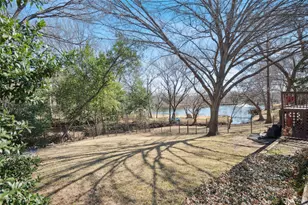 2718 Hidden Lake Dr, Grapevine, TX 76051 - Photo 4