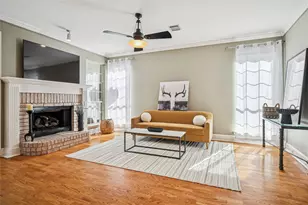 2718 Hidden Lake Dr, Grapevine, TX 76051 - Photo 10