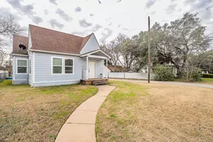 800 E Elm St, Hillsboro, TX 76645 - Photo 2
