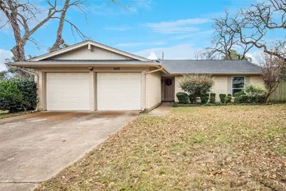 1600 Celeste Court, Arlington, TX 76012 - Photo 2