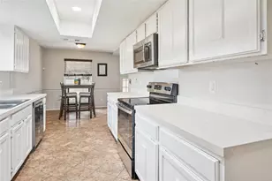 1600 Celeste Ct, Arlington, TX 76012 - Photo 14