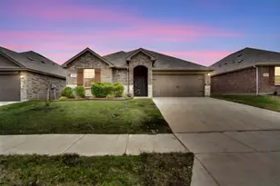 1207 Knoll Dr, Ennis, TX 75119 - Photo 2