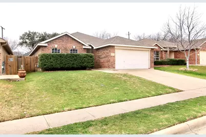 4713 Barnhill Lane, Fort Worth, TX 76135 - Photo 1