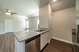 6406 Rienzi Dr, Greenville, TX 75402 - Photo 6