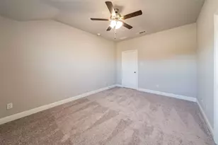 6406 Rienzi Dr, Greenville, TX 75402 - Photo 8