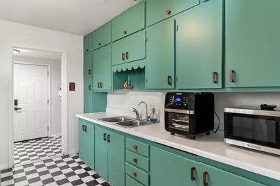 2739 Livingston Avenue, Fort Worth, TX 76110 - Photo 10