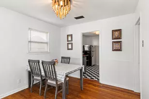 2739 Livingston Ave, Fort Worth, TX 76110 - Photo 6