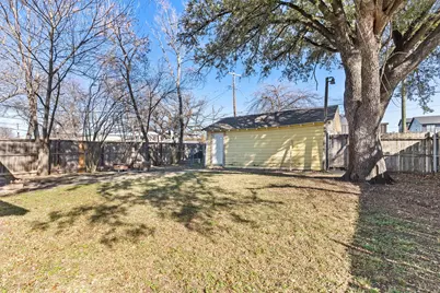 2739 Livingston Avenue, Fort Worth, TX 76110 - Photo 18