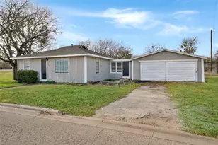 201 Deputy Larry Miller Dr, Granbury, TX 76048 - Photo 4