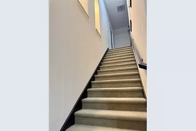 12569 Royal Oaks Lane, Farmers Branch, TX 75234 - Photo 10