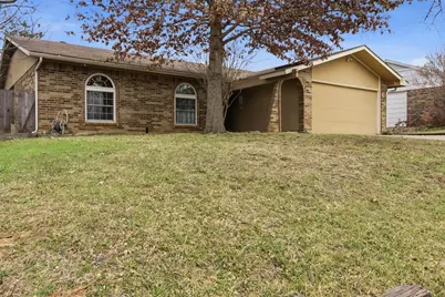 4217 Glen Pines Drive, Arlington, TX 76016 - Photo 1