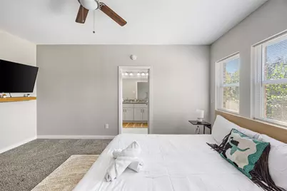 5006 Colonial Avenue, Dallas, TX 75215 - Photo 22