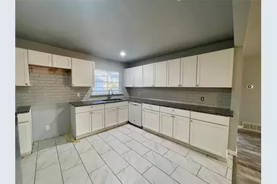 1203 Belvedere Drive, Arlington, TX 76010 - Photo 4